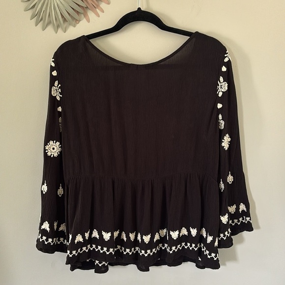 Anthropologie Meadow Rue Embroidered Black and White Women's Blouse - M - Picture 7 of 7